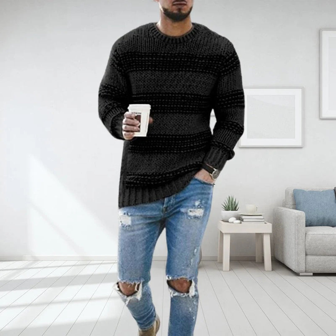 Chunky knitted jumper with round neck and long sleeves