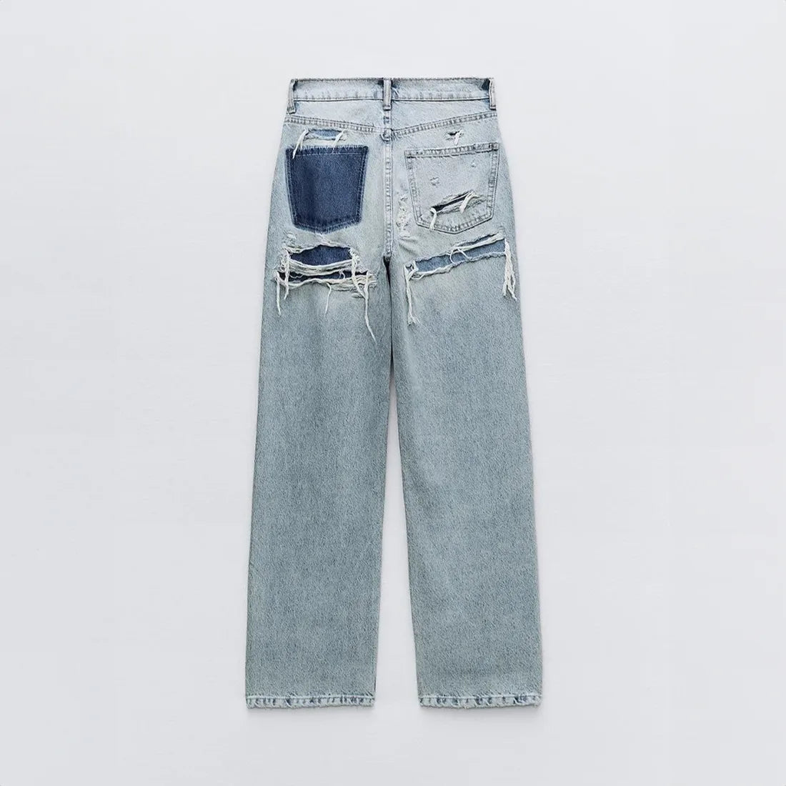 High waist jeans with ripped details