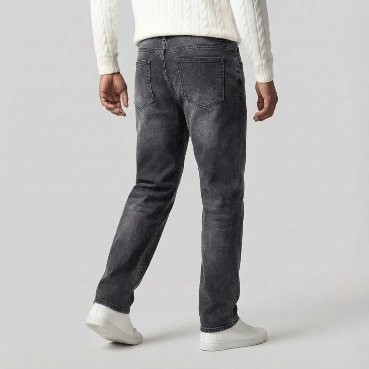 Straight Leg Jeans with Regular Fit