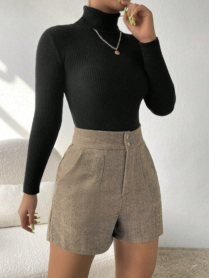 Houndstooth Pattern High-Waisted Shorts