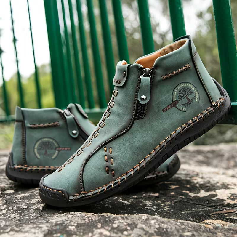 Boots with Zip and Rubber Sole