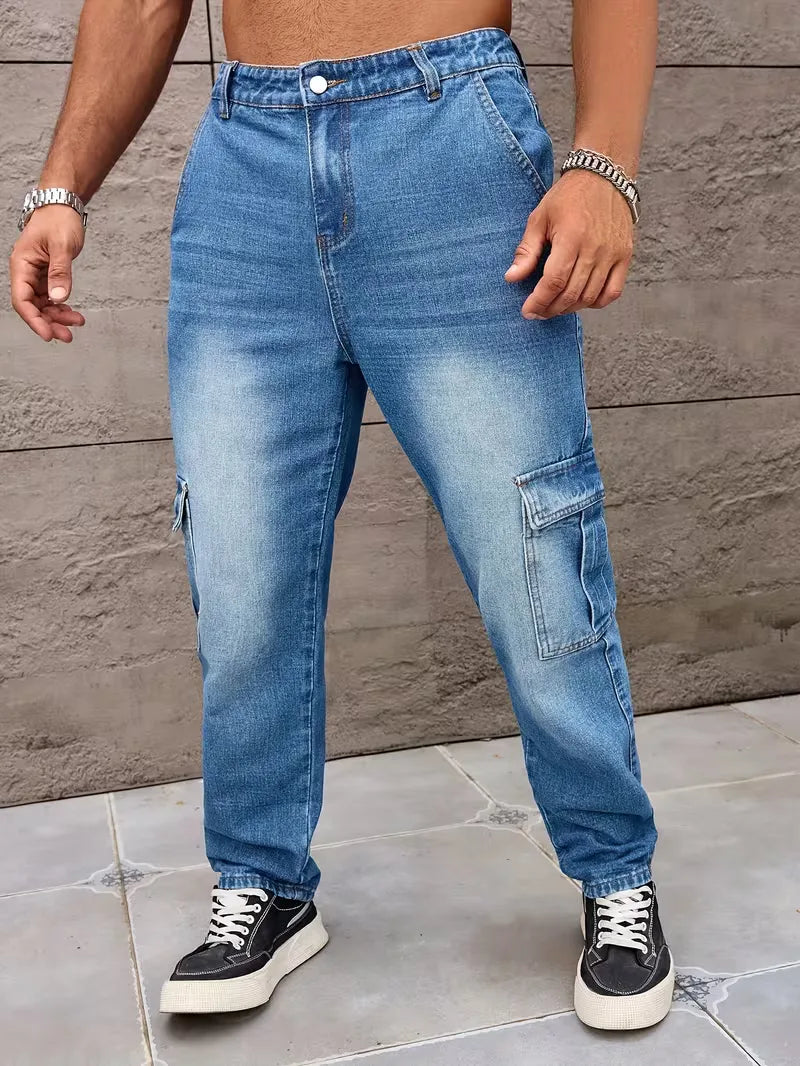 Loose fit trousers for men with cargo pockets