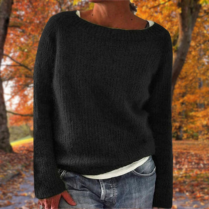 Loose fit jumper with round neck and long sleeves