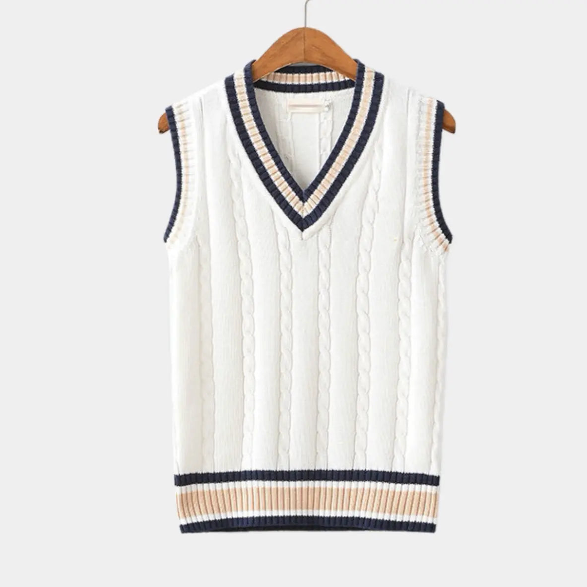 Sleeveless jumper with v-neck and cable pattern