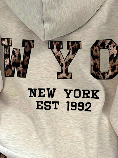 Oversized hoodie with leopard print and hood
