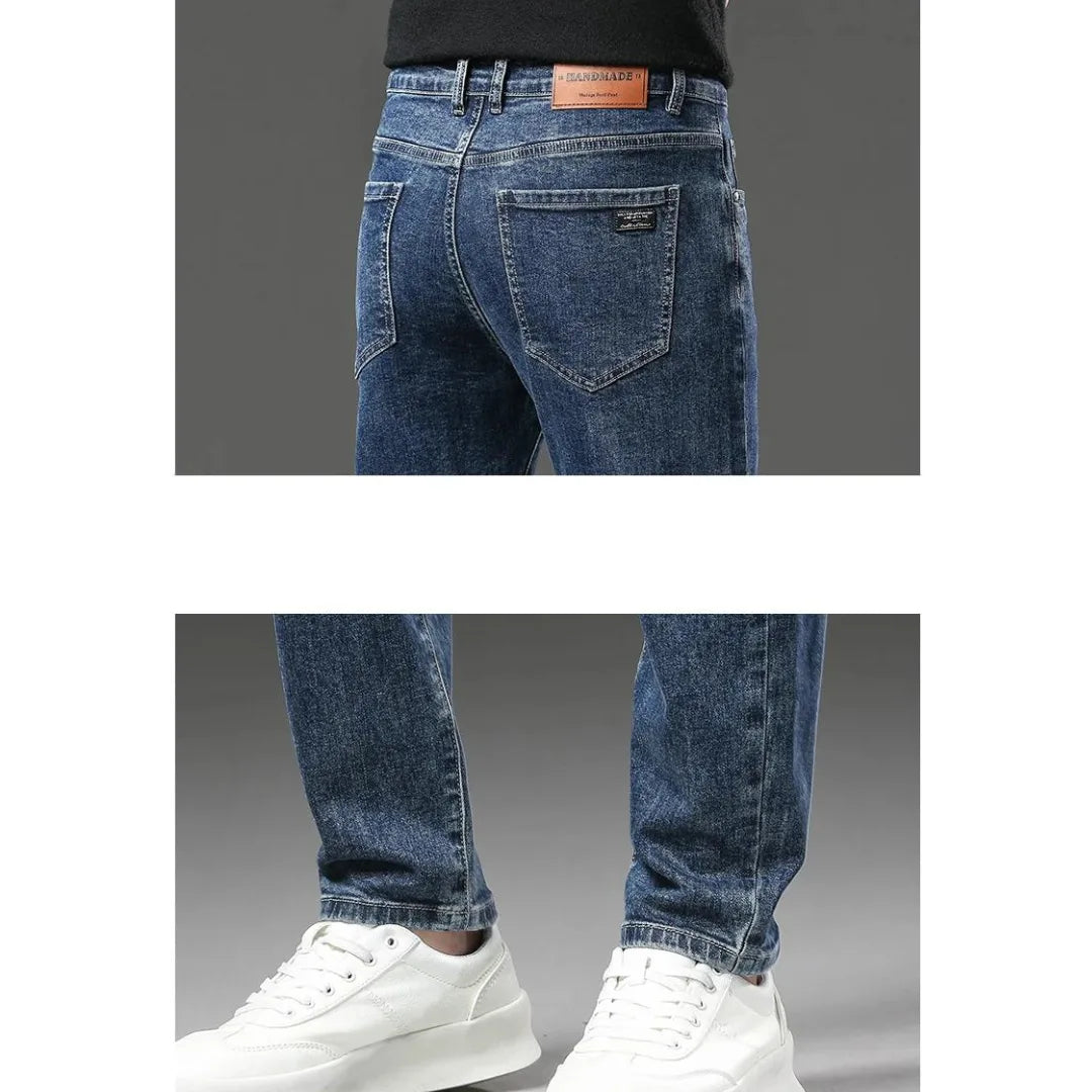 Straight-leg jeans with fleece lining