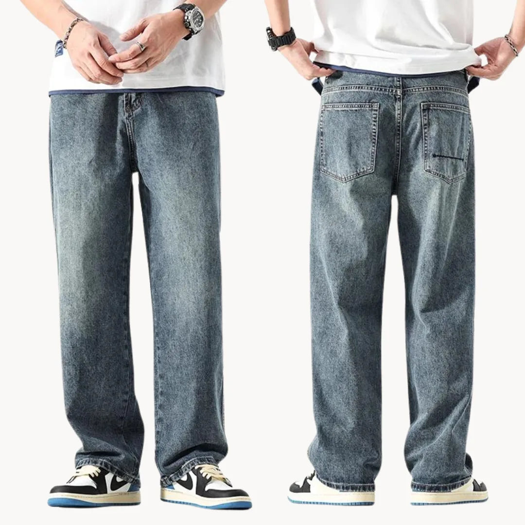 Relaxed retro jeans with a straight fit