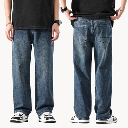 Relaxed retro jeans with a straight fit