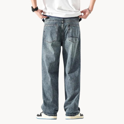 Relaxed retro jeans with a straight fit