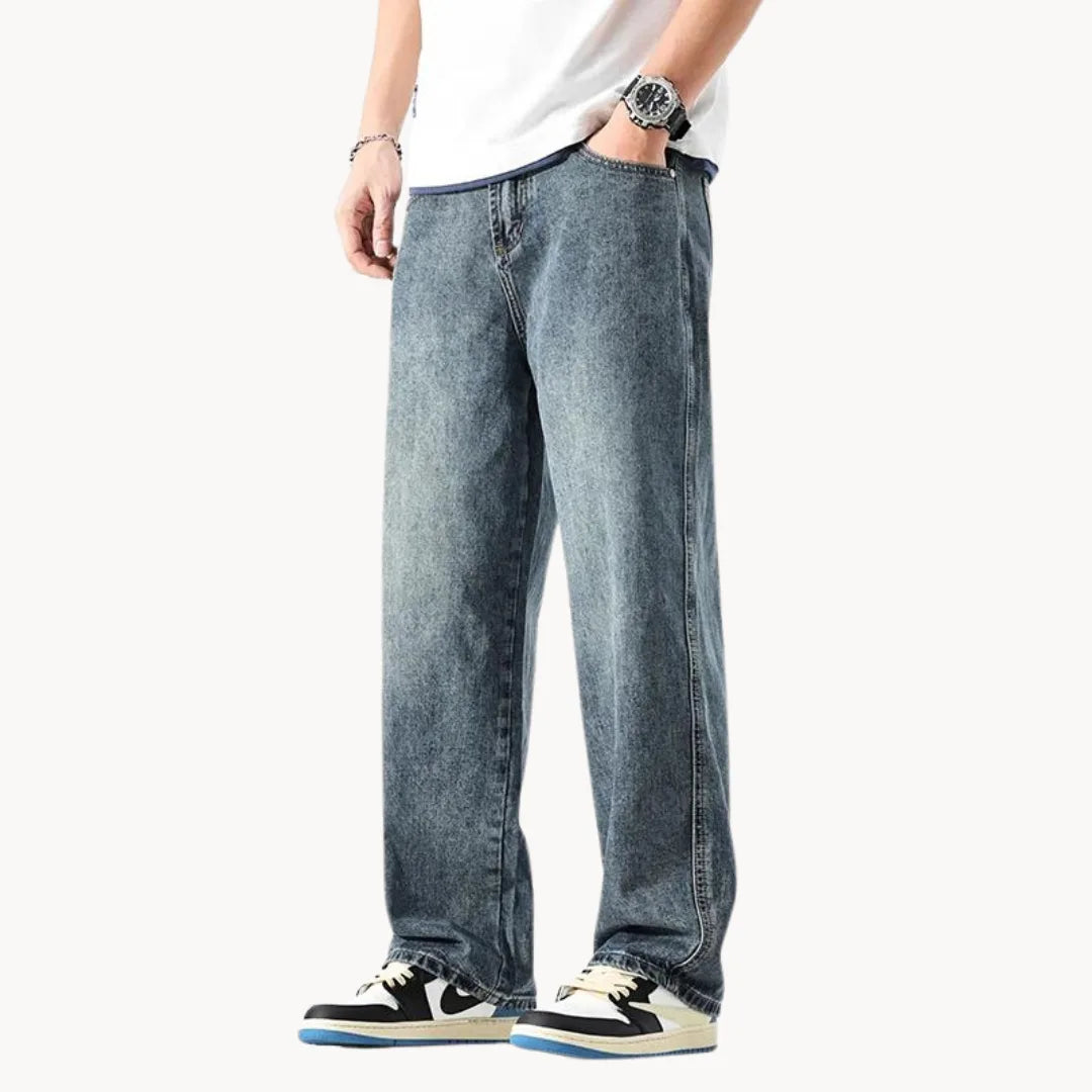 Relaxed retro jeans with a straight fit