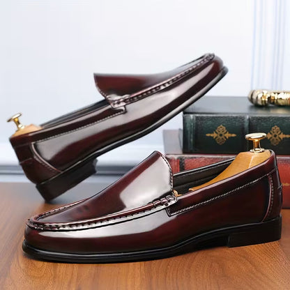 Shoes with lightweight design and pointed toe