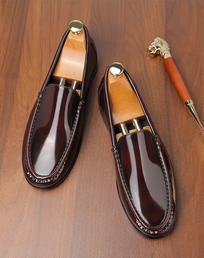 Shoes with lightweight design and pointed toe