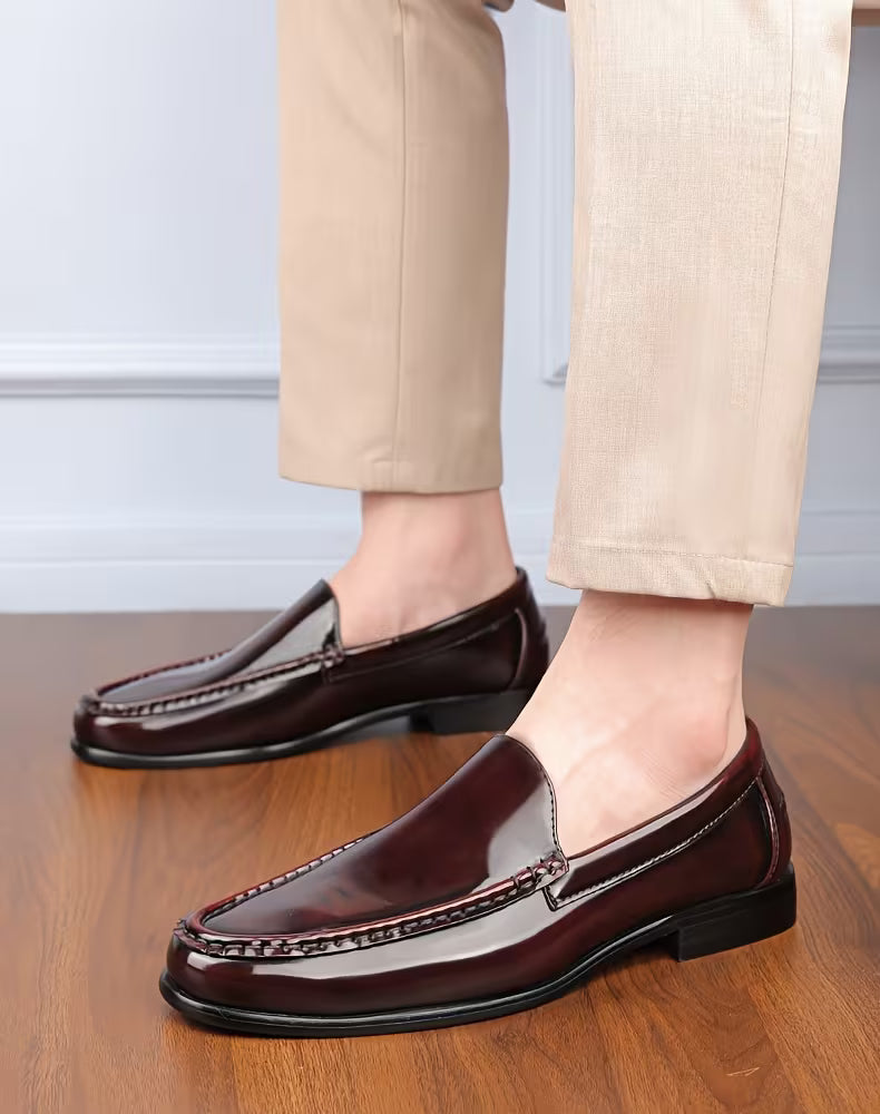 Shoes with lightweight design and pointed toe
