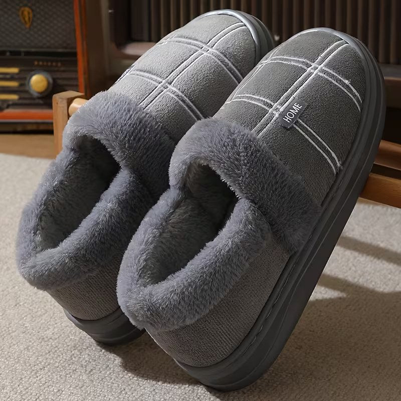 Slippers with check pattern and plush lining