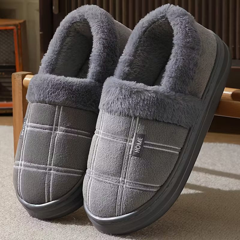 Slippers with check pattern and plush lining