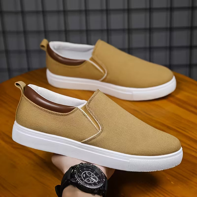Slip-on shoes with breathable canvas and elastic opening
