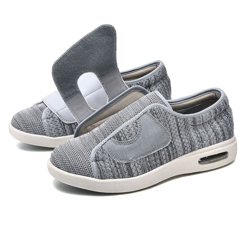 Sneakers with extra wide fit and Velcro fastening
