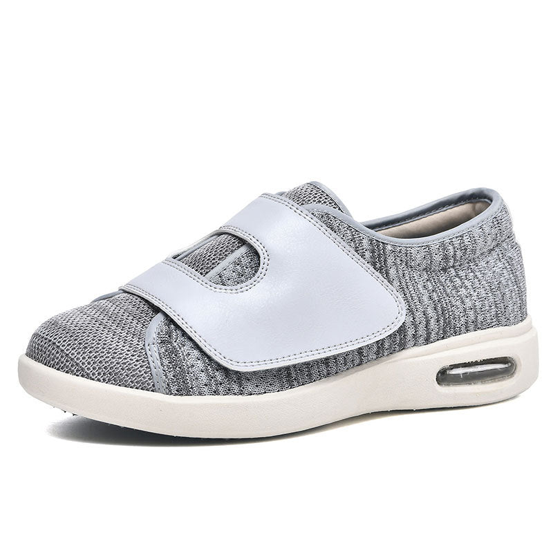 Sneakers with extra wide fit and Velcro fastening