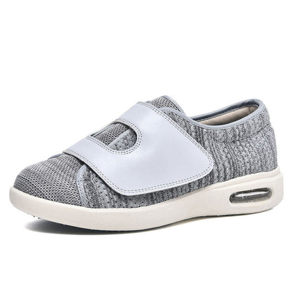 Sneakers with extra wide fit and Velcro fastening