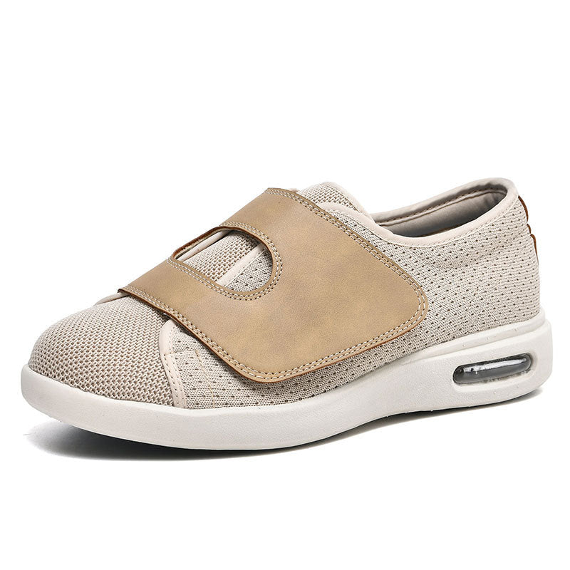 Sneakers with extra wide fit and Velcro fastening