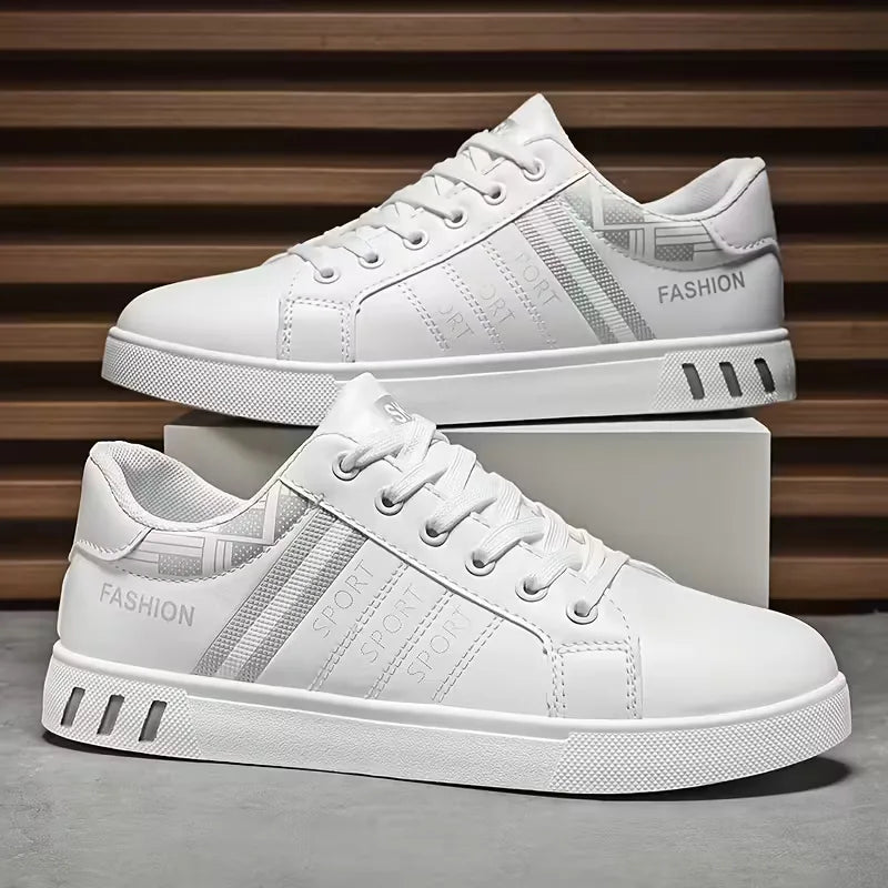 Sneakers with a modern look and lace-up fastening