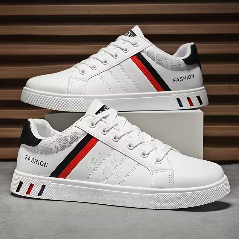 Sneakers with a modern look and lace-up fastening