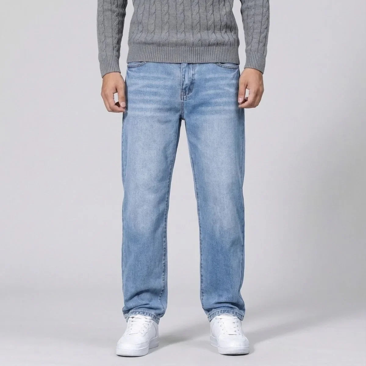 Straight Leg Jeans with Regular Fit