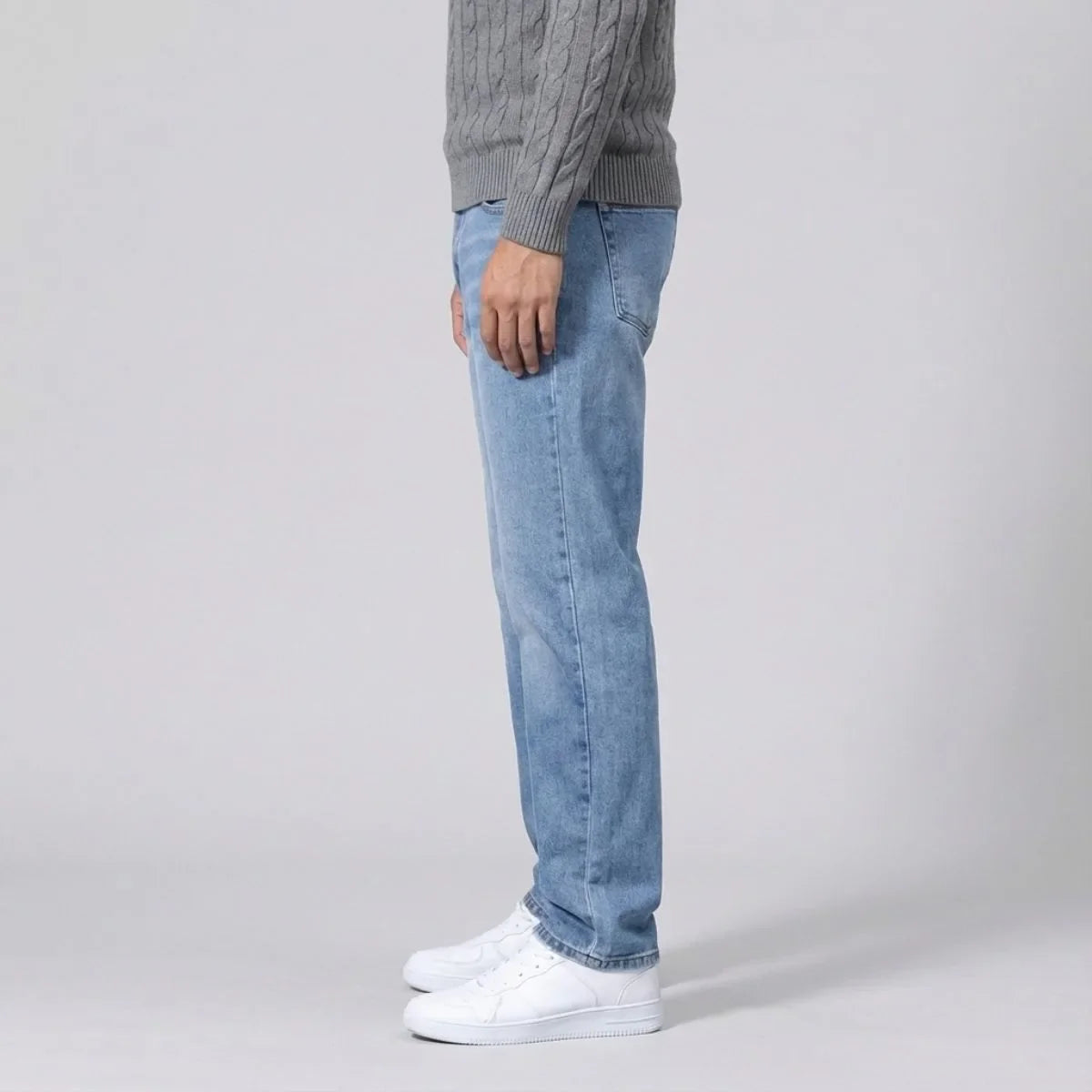 Straight Leg Jeans with Regular Fit