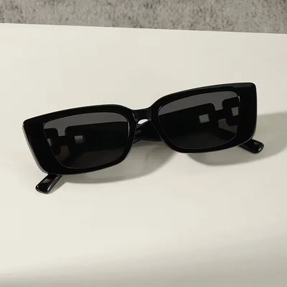 Sunglasses with Rectangular Frame