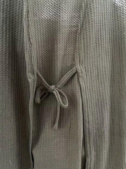Three-piece set with waffle texture