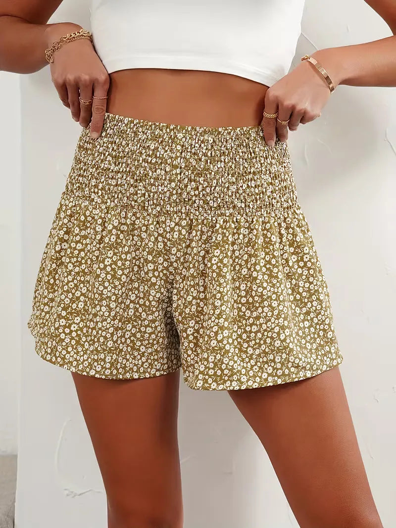 Short with High Waist and Floral Pattern