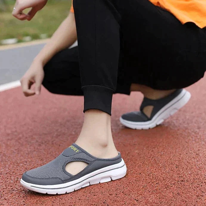 Alvaro's | Supportive Slippers