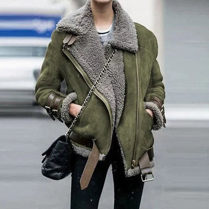 Luxury and High-Quality Coat with Fur Collar