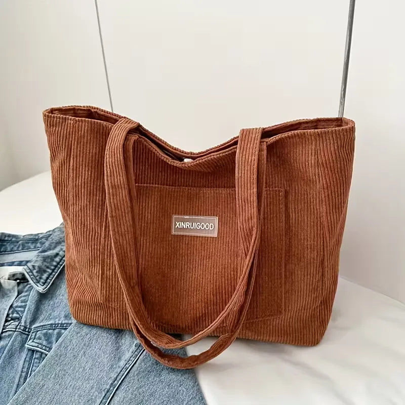 Shopper with Magnetic Closure