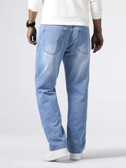 Loose fit jeans with five pockets