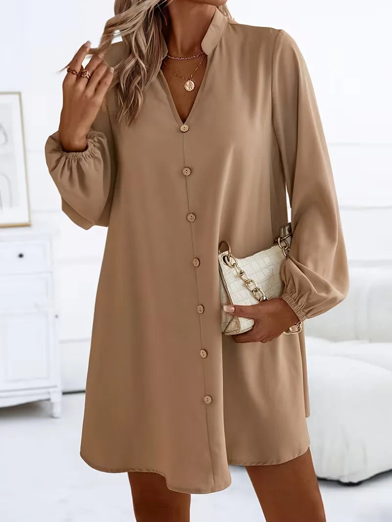 Shirt dress with V-neck and long sleeves