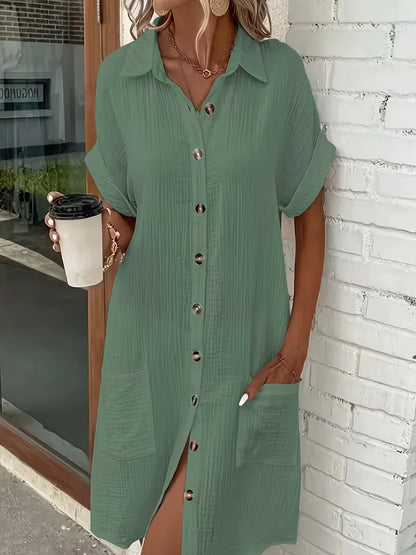 Shirt dress with V-neck and short sleeves