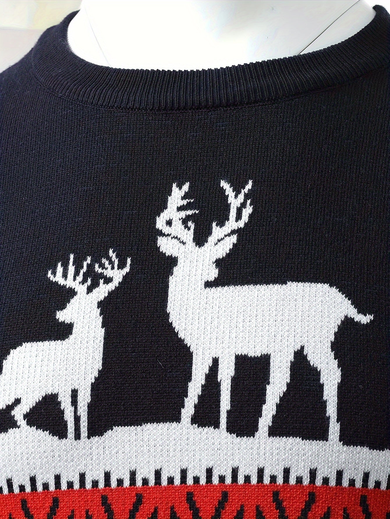 Bram | Festive Men's Jumper with Christmas and Reindeer Print