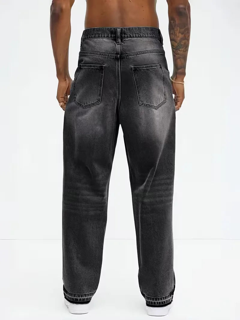 Loose fit jeans with five-pocket styling