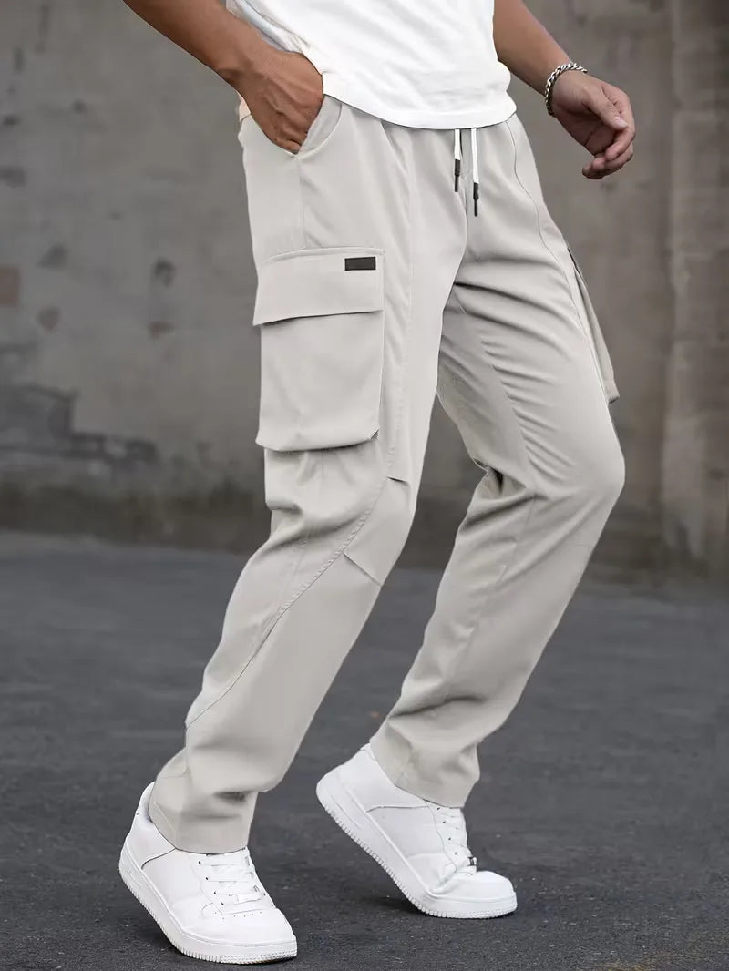 Cargo trousers with elastic waistband