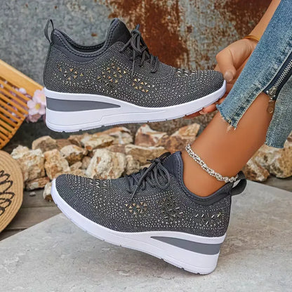 Platform sneakers with knitted upper