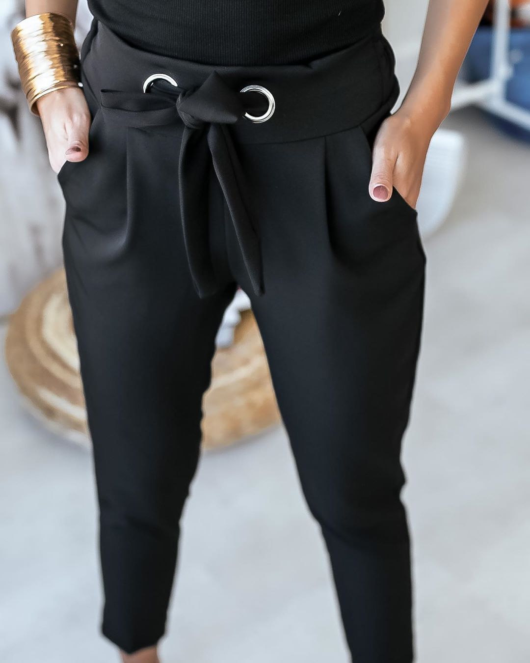 Claudia | High-waisted trousers with elegance
