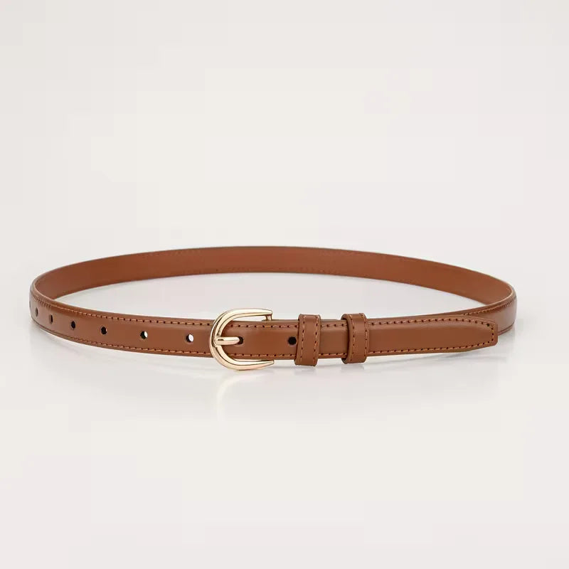 Narrow belt with half-oval buckle