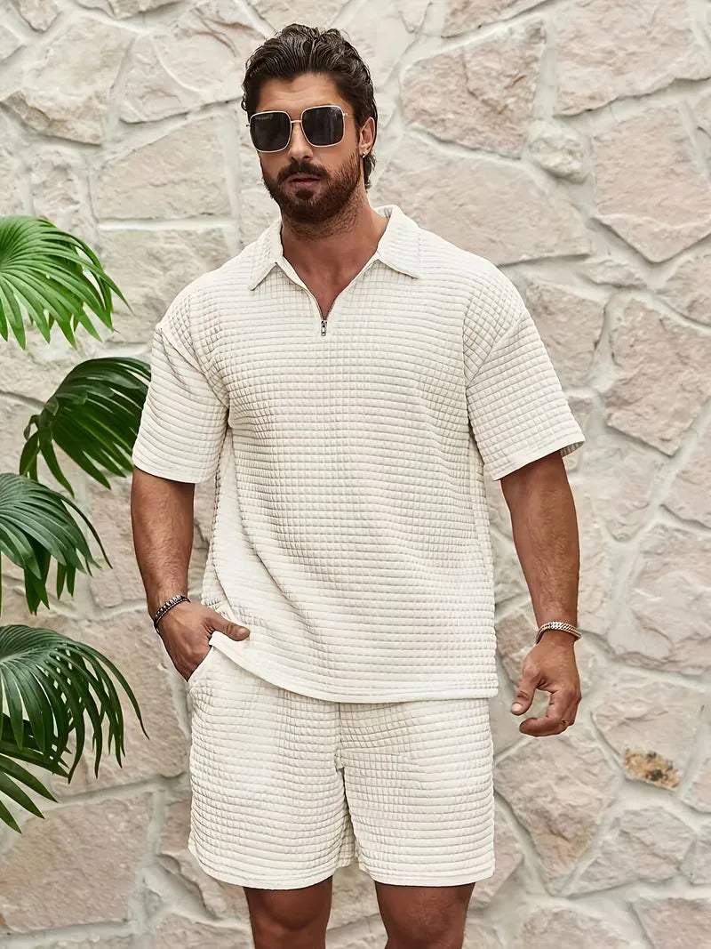 Set with V-neck and texture