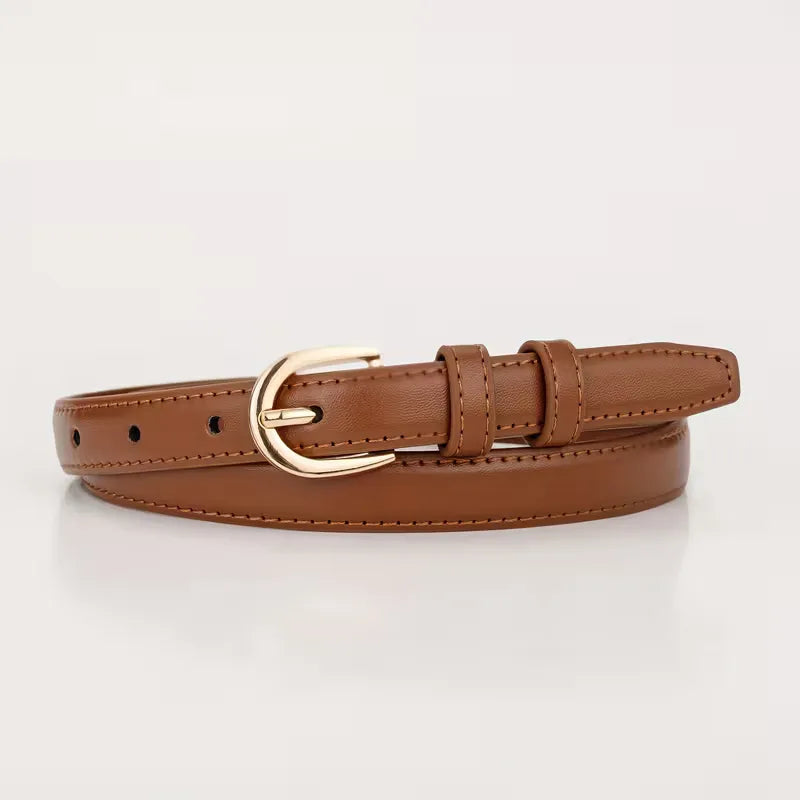 Narrow belt with half-oval buckle