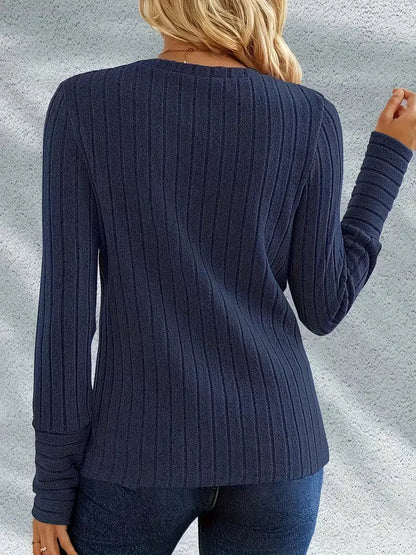 Long-sleeve with ribbed texture
