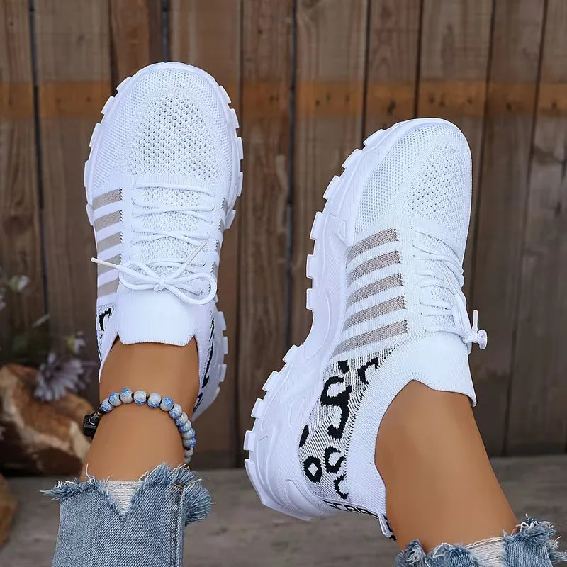 Low sneaker with leopard print