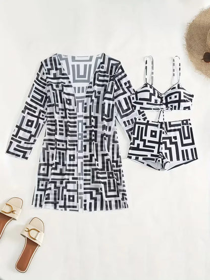 Three-piece set with geometric pattern