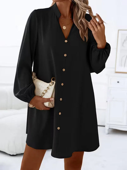 Shirt dress with V-neck and long sleeves