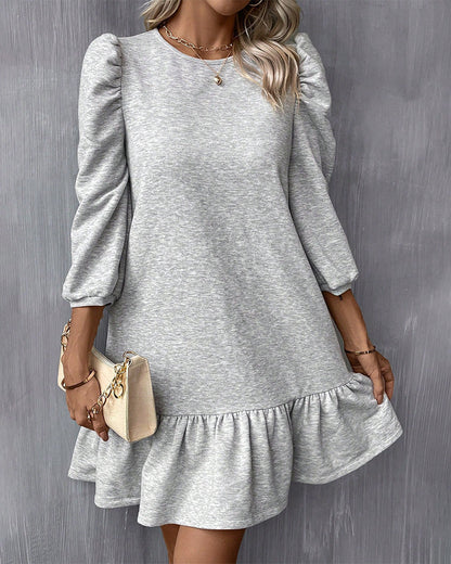 Plain dress with puff sleeves